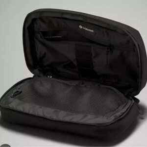 NWT lululemon athletica command the  day kit